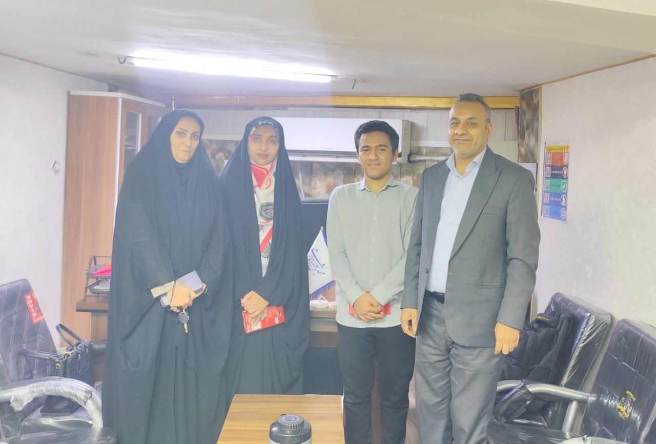 به مناسبت روز خبرنگار؛ تجلیل دفتر نماینده مجلس از فعالان رسانه‌ای کارون