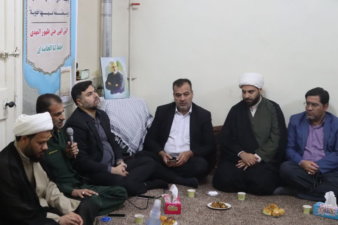 همزمان با آغاز هفته دفاع مقدس؛ دیدار مسئولان شهرستان کارون با امام جمعه جدید شهرستان