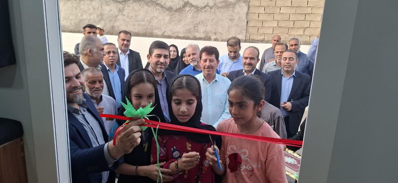 افتتاح خانه بهداشت اسماعیلیه با دستان سه دختر روستایی
